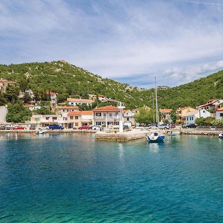 Cozy Apartment In Starigrad With House Sea View エクステリア 写真